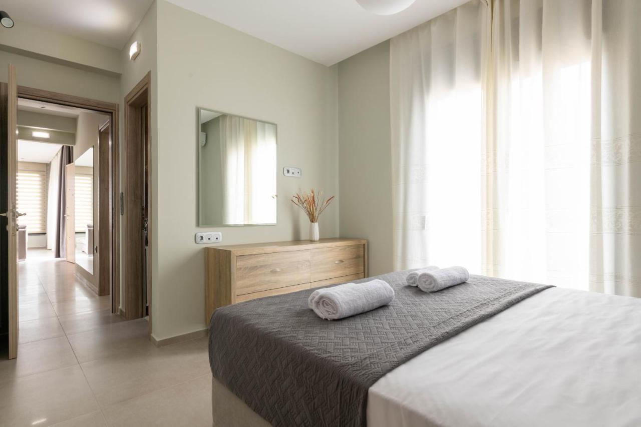 Tsatos Luxury Residence Kremastí Exterior photo